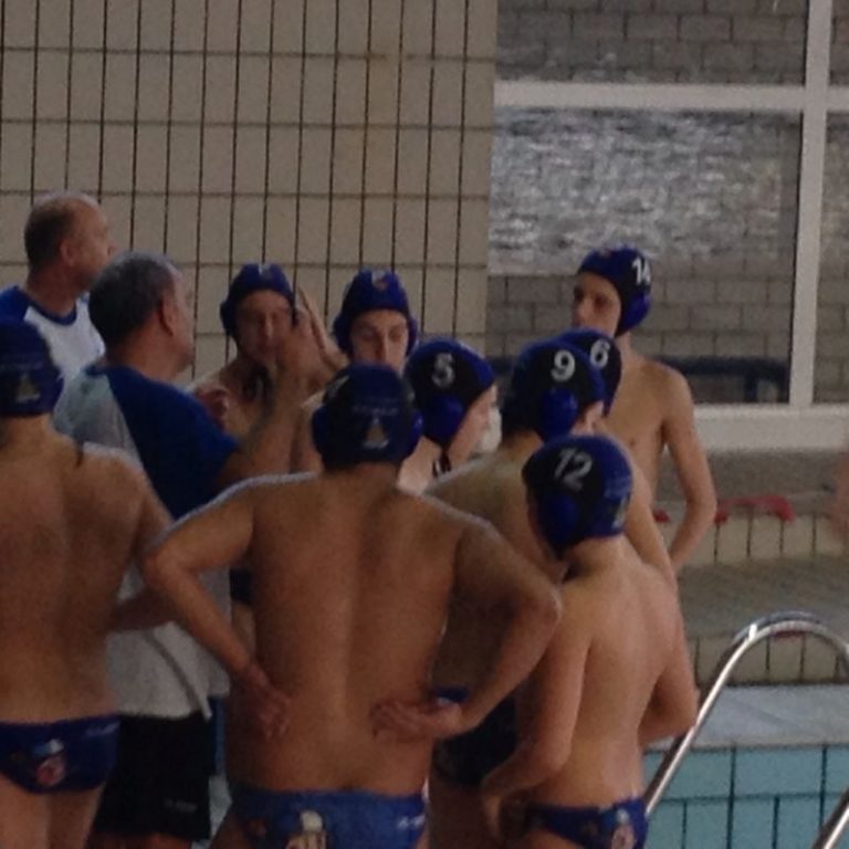 El cadet goleja a Banyoles