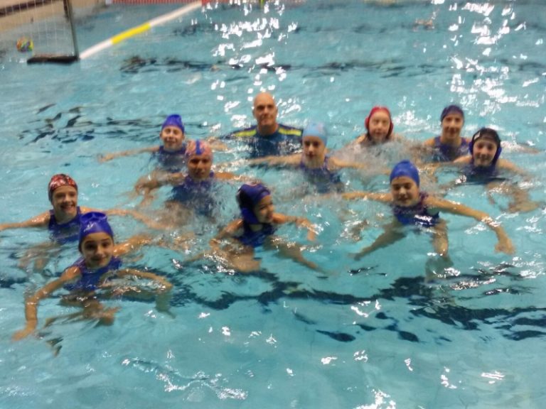 L’aleví femení UE Horta Sotscampió de la Christmas Cup WP 2017