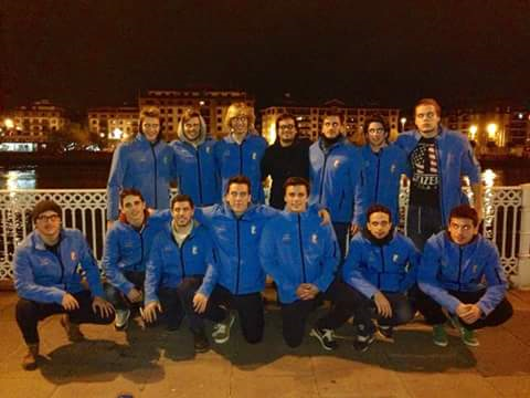 Els nois i noies dels absoluts lideren les seves lligues