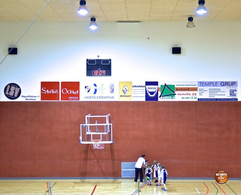 El Pavelló ja llueix la nova publicitat