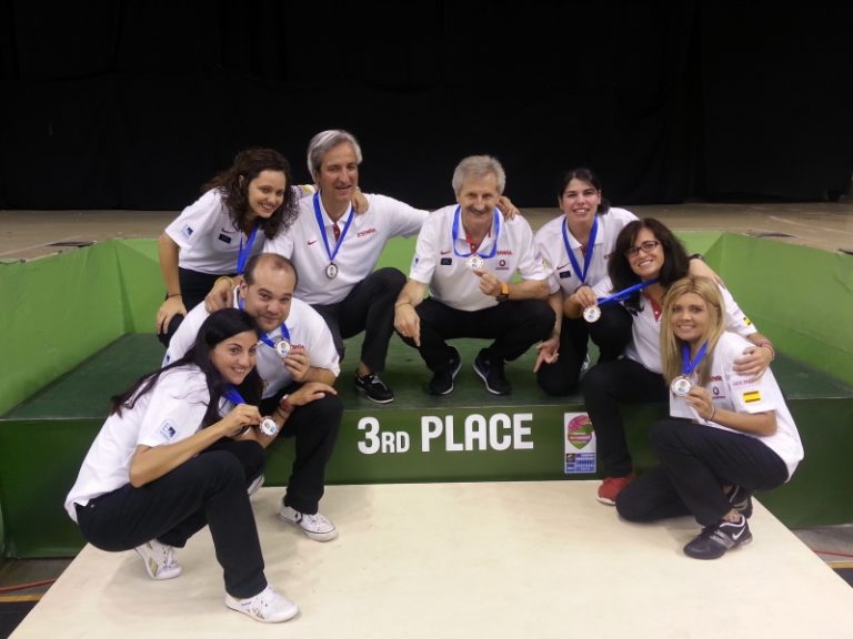 La Neus Ayuso, torna amb medalla amb la U18F