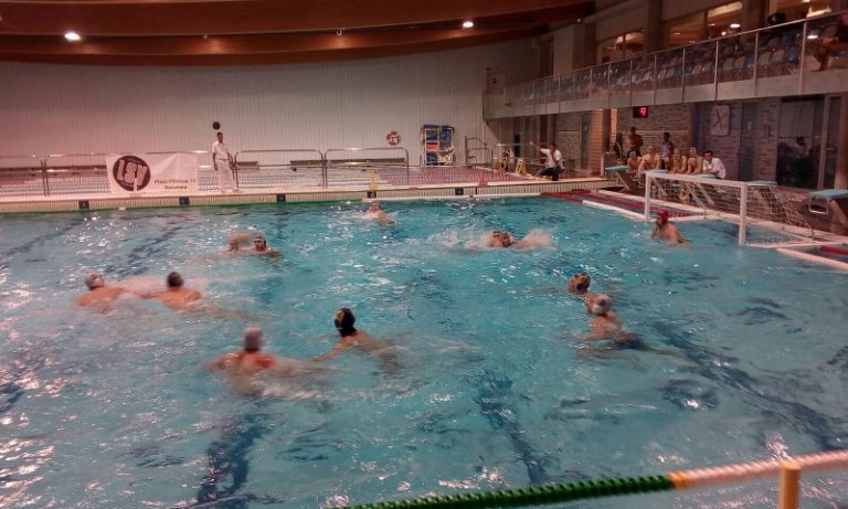 Els equips absoluts empaten a 7 els seus partits