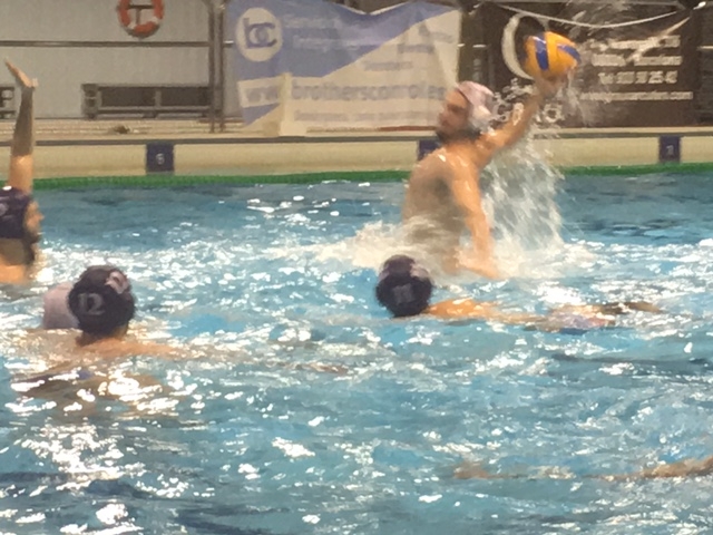 Intens dissabte de waterpolo al CEM Horta
