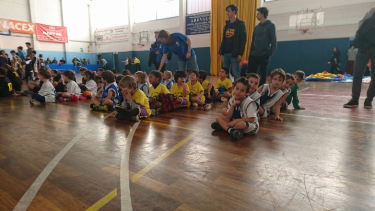 Trobada Escola 28 de Desembre Bàsquet Almeda