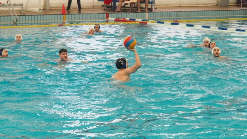 Derrota de l’absolut masculí CN La Latina 8 – 7 UE Horta