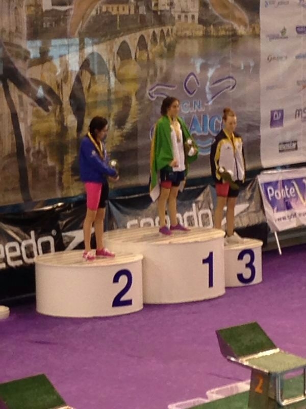 Laia Martí plata als 200 papallona